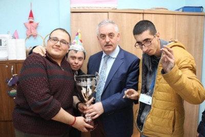 ESER'li gençlere doğum günü kutlaması ESER'li gençlere doğum günü kutlaması