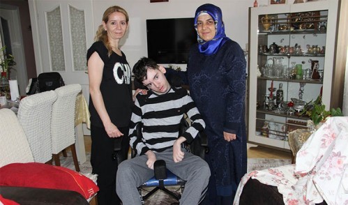 Epilepsi hastası Arda'ya, Tülay Aydın yardım elini uzattı Epilepsi hastası Arda'ya, Tülay Aydın yardım elini uzattı
