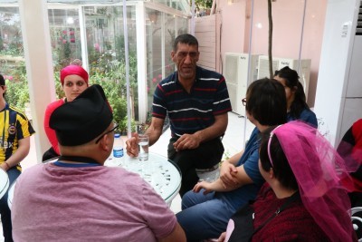 Minik'ten Zahir Kafe'ye Ziyaret Minik'ten Zahir Kafe'ye Ziyaret