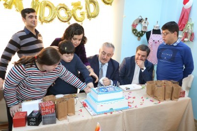 ESER'li gençlere doğum günü kutlaması ESER'li gençlere doğum günü kutlaması