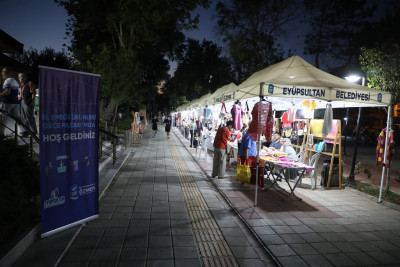El Emeği Ürünleri Gece Pazarları açıldı El Emeği Ürünleri Gece Pazarları açıldı
