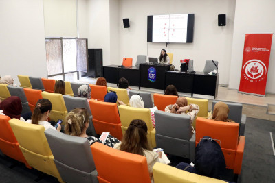 Eyüpsultan Belediyesi'nden Koruyucu Aile Farkındalık Eğitimi programı