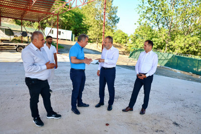 Başkan Özmen, Park ve Bahçeler Müdürlüğü şantiyesini ziyaret etti. Başkan Özmen, Park ve Bahçeler Müdürlüğü şantiyesini ziyaret etti.