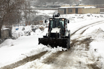 Eyupsultan Belediyesi Karla Mücadele Ekipleri 7/24 sahada