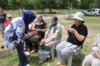 2. Geleneksel ESMEK Örgü Festivali renkli görüntülere sahne oldu