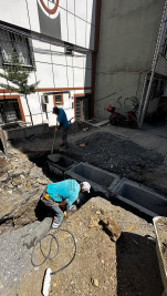 Fen İşleri ekipleri Eyüpsultan'ın dört bir yanında sahada