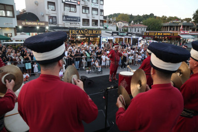 İBB Mehteranı'ndan Eyüpsultan Meydanı'nda coşkulu konser