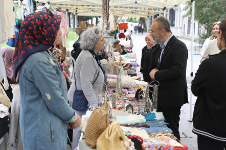 El emeğini sanata dönüştürenlerin festivali başladı El emeğini sanata dönüştürenlerin festivali başladı