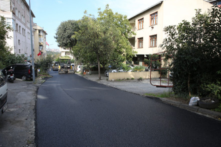 Nişancı Mahallesi'nde asfalt çalışması Nişancı Mahallesi'nde asfalt çalışması