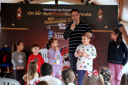 Ramazan'ın güzellikleri Eyüpsultan'da çocuklarla buluşuyor Ramazan'ın güzellikleri Eyüpsultan'da çocuklarla buluşuyor