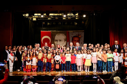 Eyüpsultan'da 23 Nisan coşkusu: Çocuklar bayramı doya doya kutladı! Eyüpsultan'da 23 Nisan coşkusu: Çocuklar bayramı doya doya kutladı!