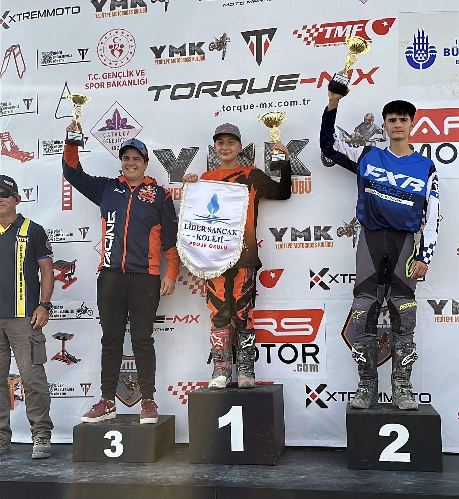 Eyüpsultan'ın altın çocuğu başarıya doymuyor