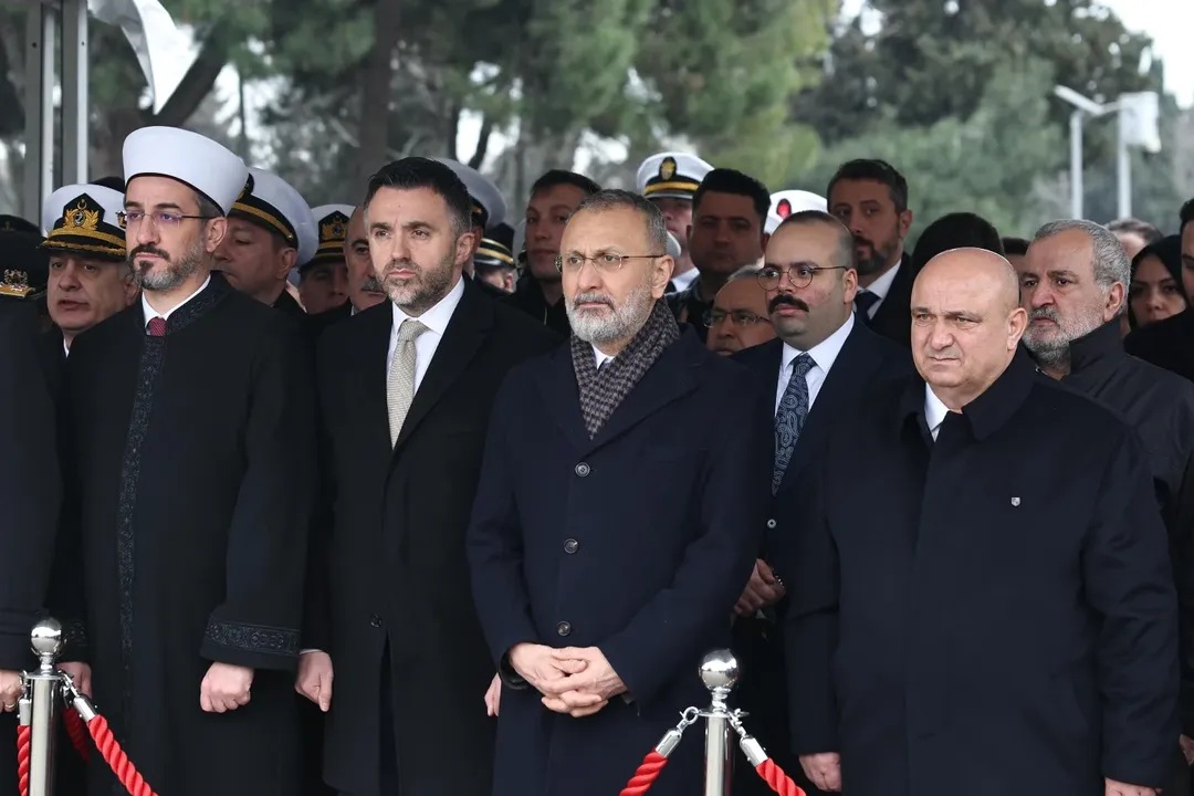 Çanakkale şehitleri Edirnekapı Şehitliği'nde törenle anıldı