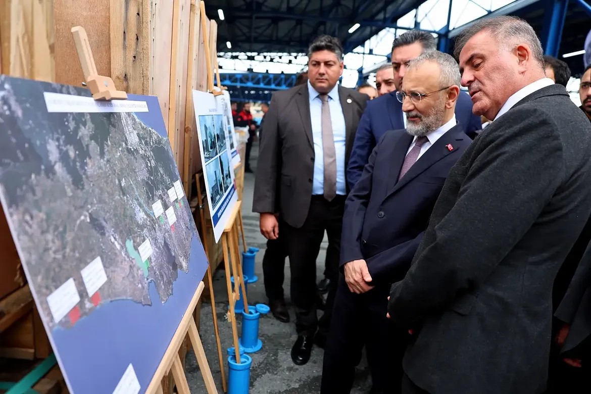 Eyüpsultan'da Altyapı ve Afet Hazırlığını Güçlendiren Yatırımlar Hizmete Açıldı Eyüpsultan'da Altyapı ve Afet Hazırlığını Güçlendiren Yatırımlar Hizmete Açıldı