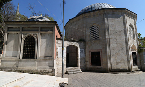 Uryanizade Ahmet Esad Efendi Türbesi Uryanizade Ahmet Esad Efendi Türbesi